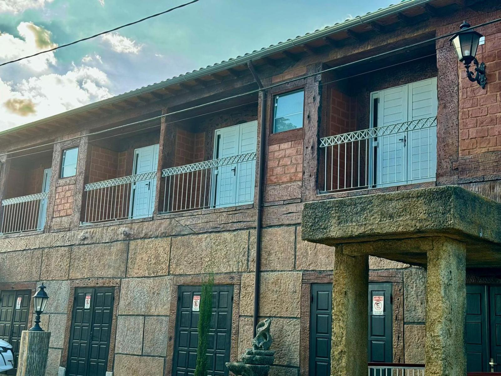 Apartamentos A 200M Do Centro - Hospedaria Villa Da Pedra Tiradentes Kültér fotó